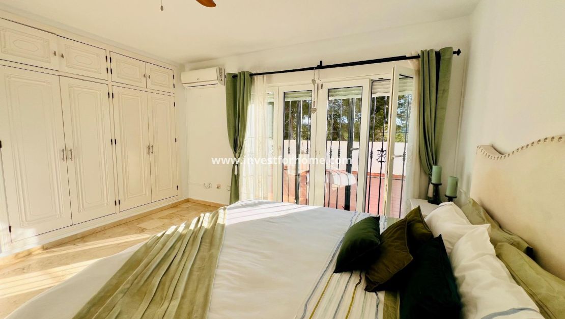 Sale - Villa - Orihuela Costa - Lomas De Campoamor Golf