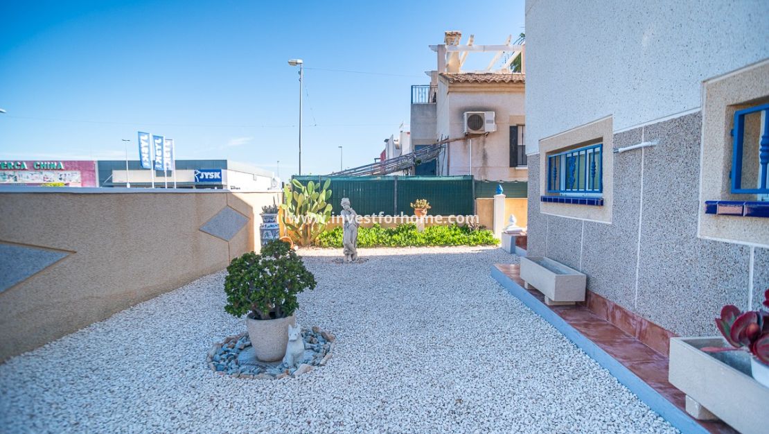 Sale - Villa - Orihuela Costa - Los Altos