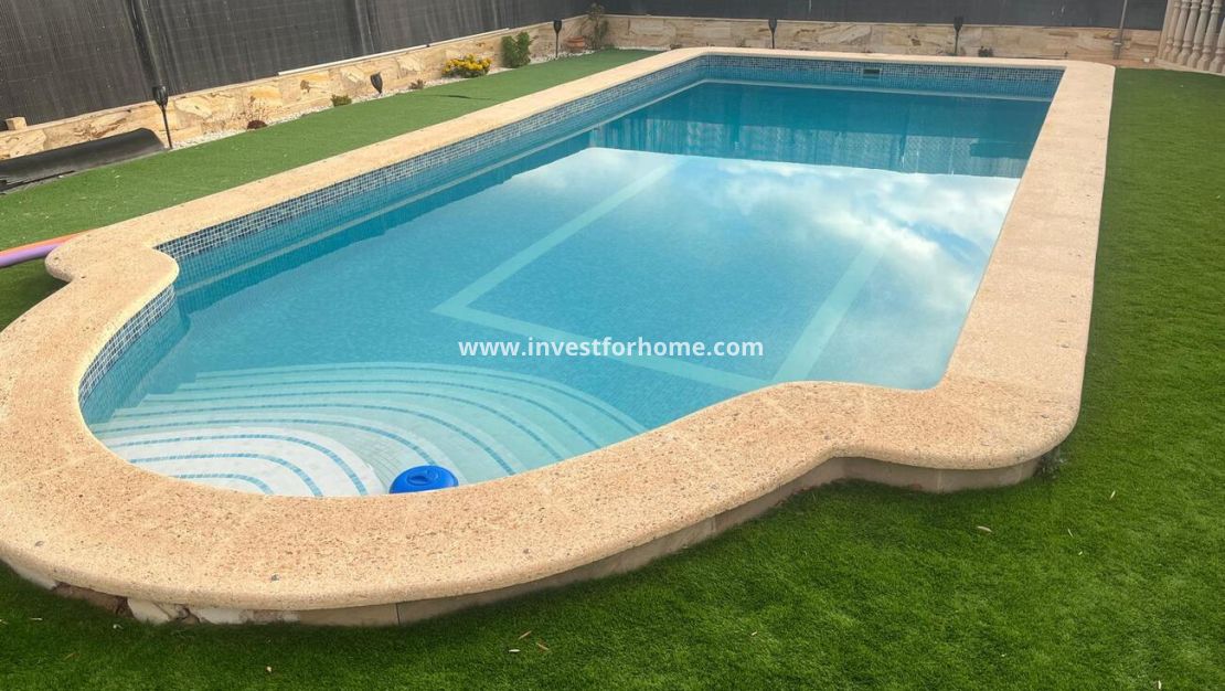 Sale - Villa - Orihuela Costa - LOS DESEMPARADOS