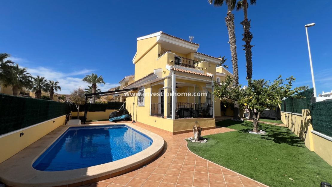 Sale - Villa - Orihuela Costa - Los Dolses