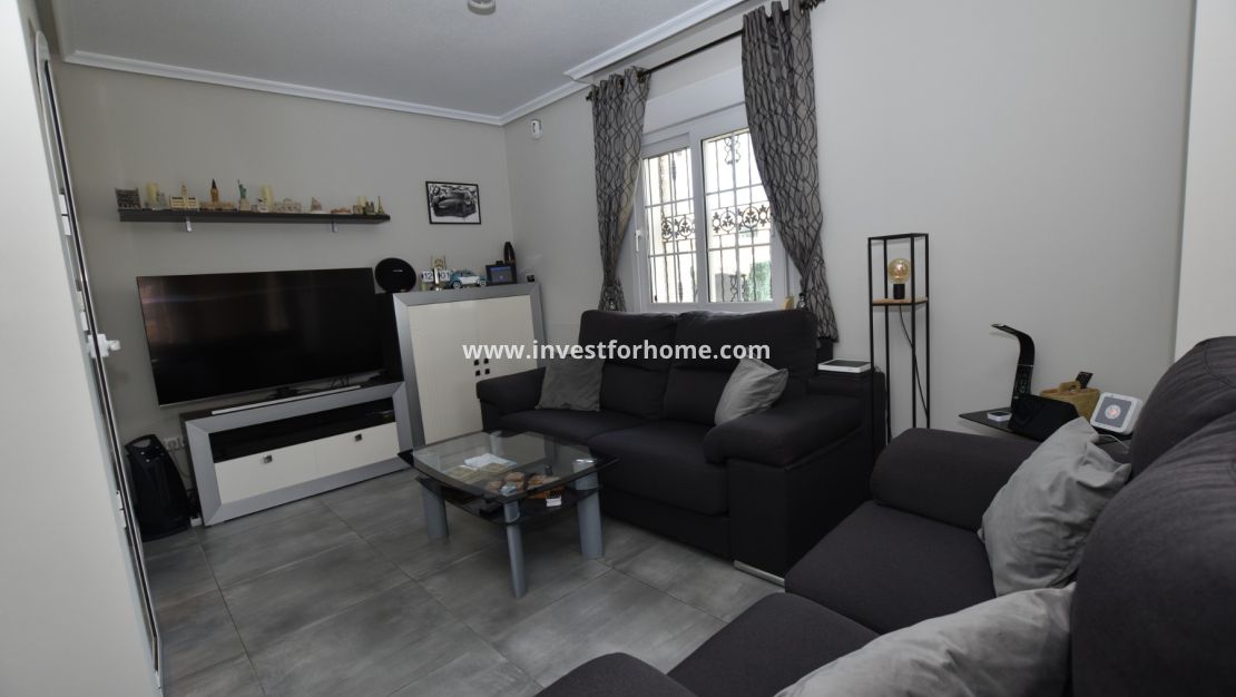 Sale - Villa - Orihuela Costa - Los Dolses