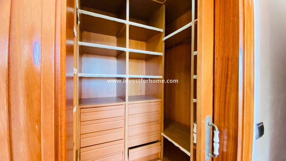 Sale - Villa - Orihuela Costa - Playa Flamenca