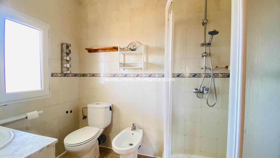 Sale - Villa - Orihuela Costa - Playa Flamenca