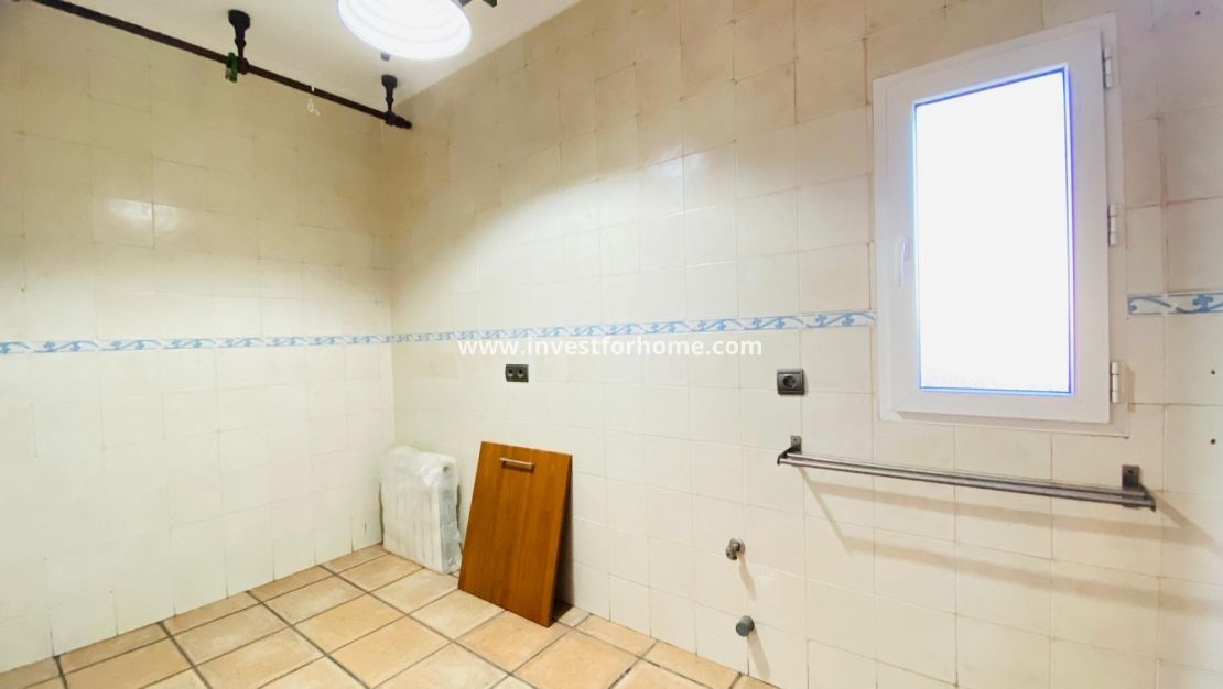 Sale - Villa - Orihuela Costa - Playa Flamenca