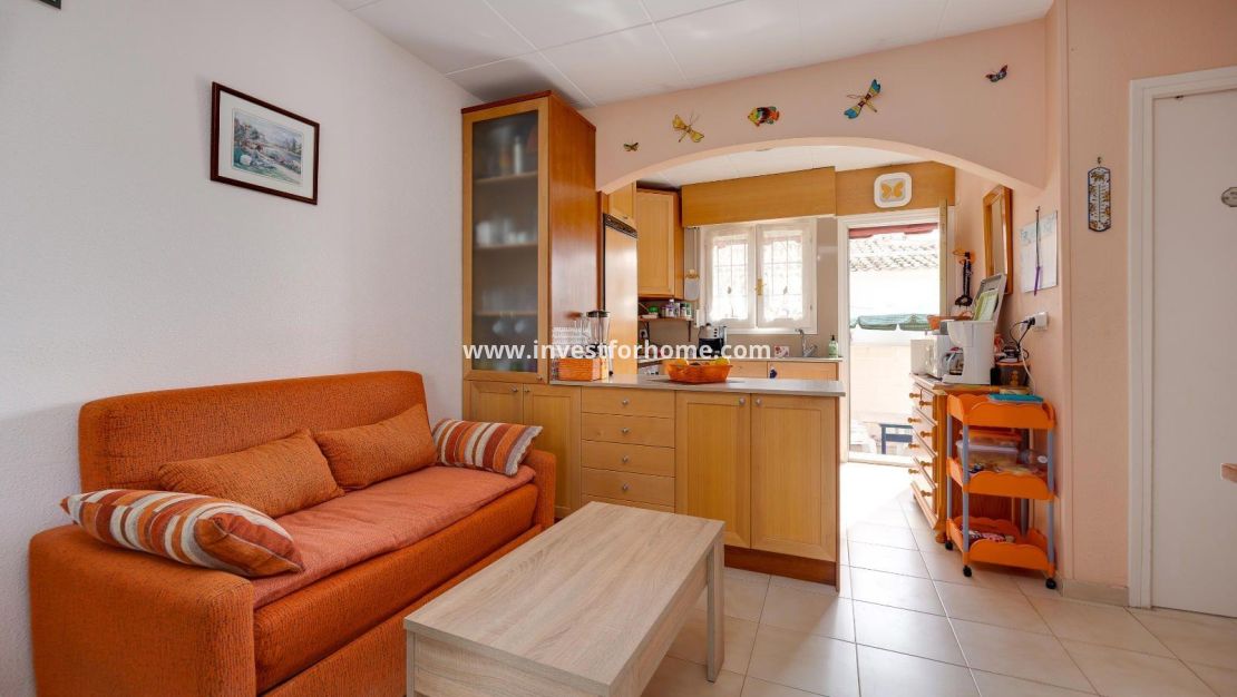 Sale - Villa - Orihuela Costa - Playa Flamenca