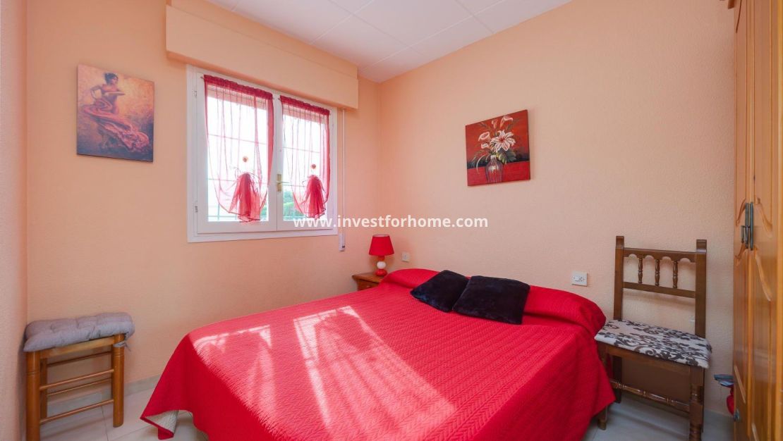 Sale - Villa - Orihuela Costa - Playa Flamenca