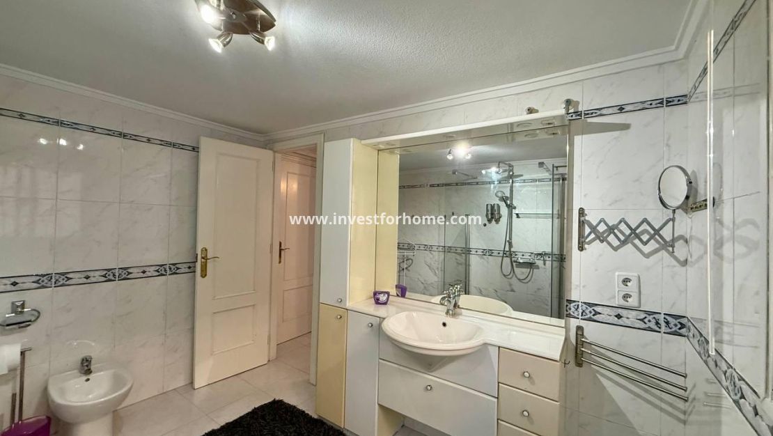 Sale - Villa - Orihuela Costa - Playa Flamenca