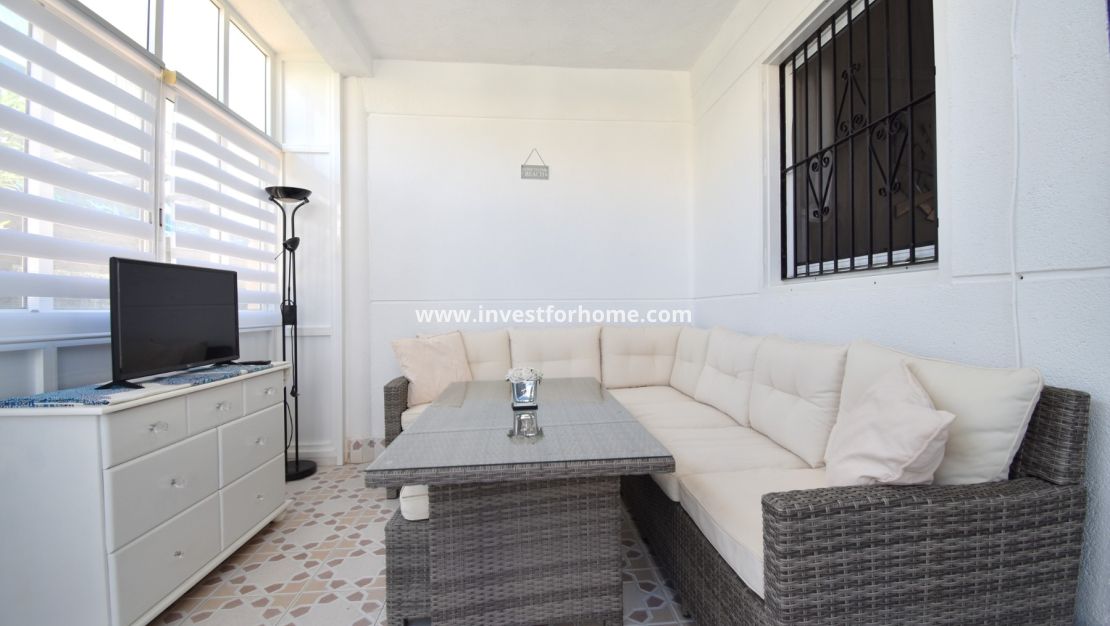 Sale - Villa - Orihuela Costa - Playa Flamenca