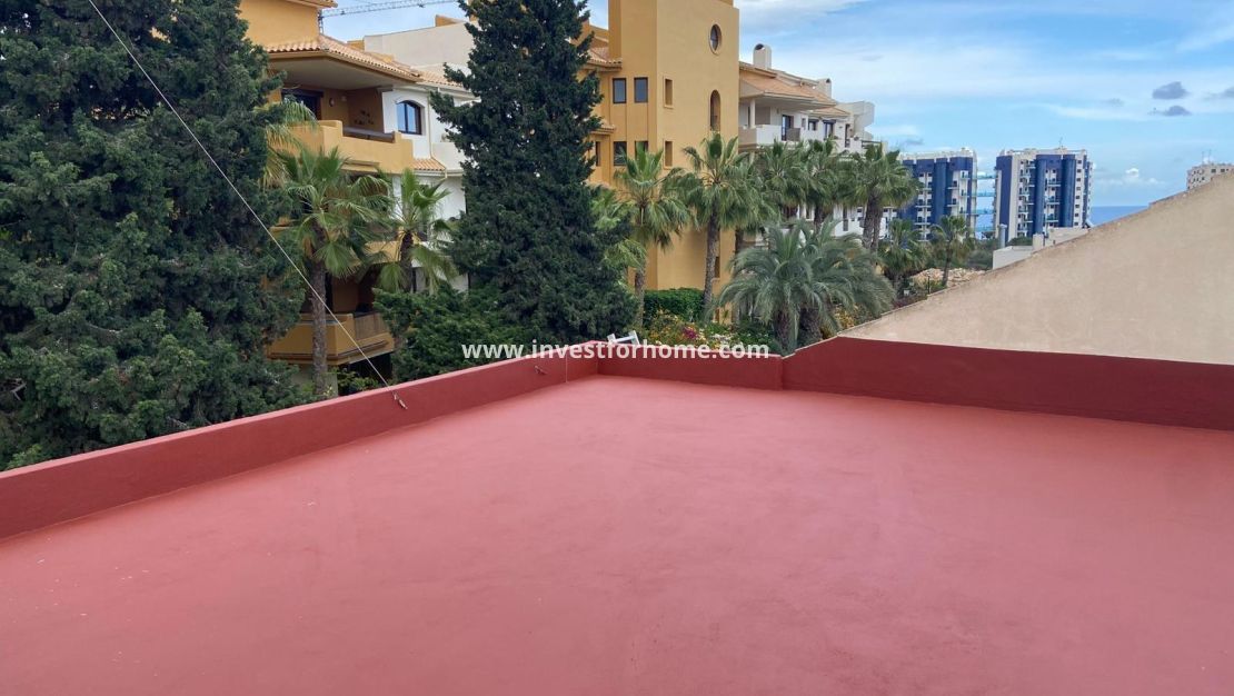 Sale - Villa - Orihuela Costa - Punta Prima