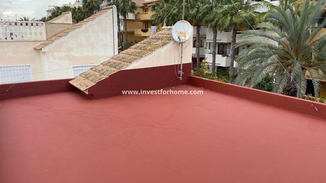 Sale - Villa - Orihuela Costa - Punta Prima