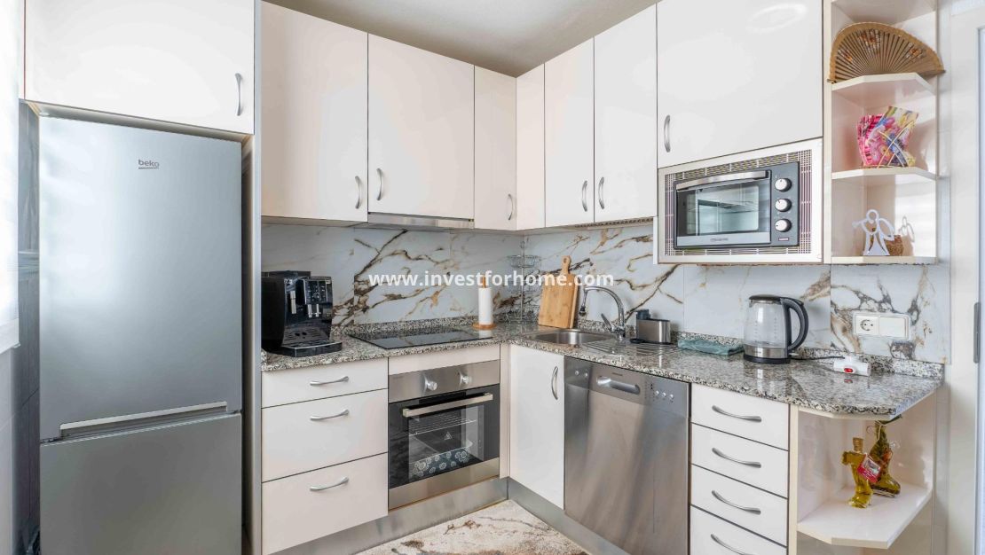 Sale - Villa - Orihuela Costa - Punta Prima