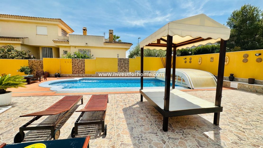 Sale - Villa - Orihuela Costa - Urb. Montepinar
