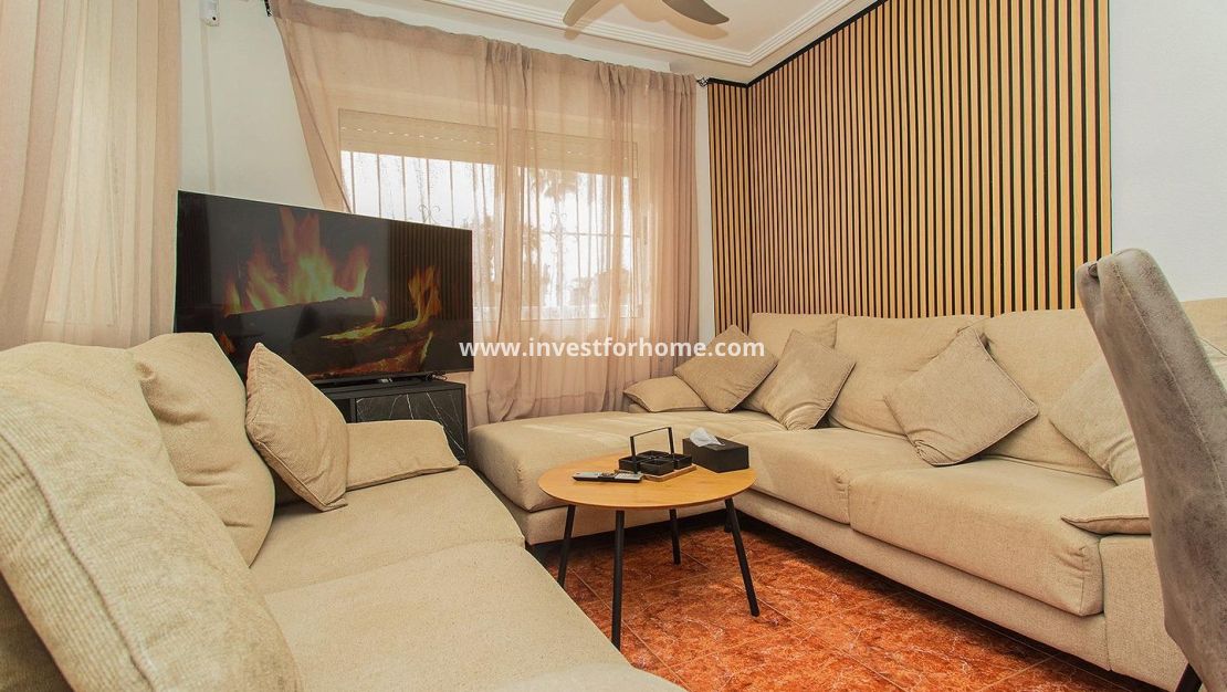 Sale - Villa - Orihuela Costa - Urbanización Perla Del Mar