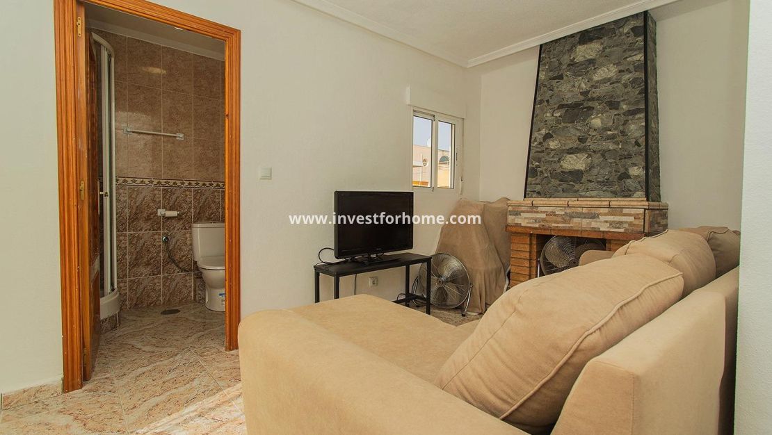 Sale - Villa - Orihuela Costa - Urbanización Perla Del Mar