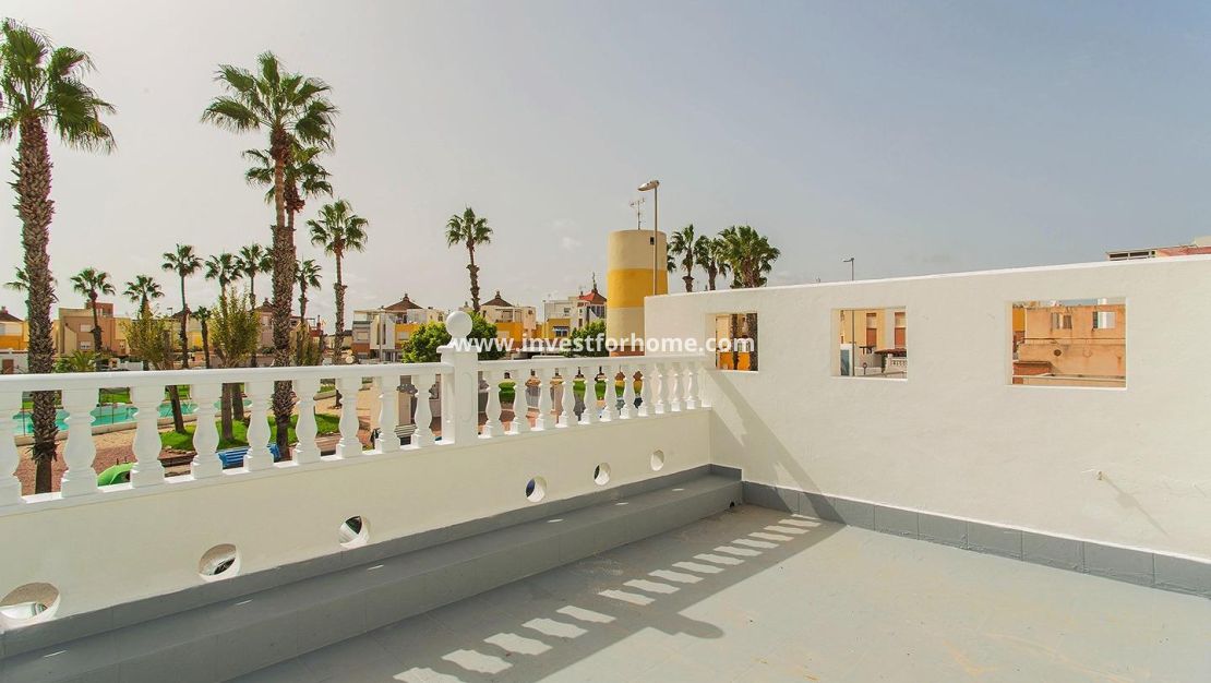 Sale - Villa - Orihuela Costa - Urbanización Perla Del Mar