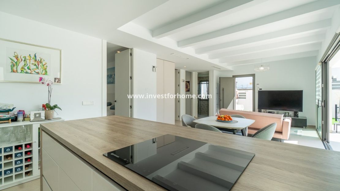 Sale - Villa - Orihuela Costa - Villamartin Golf