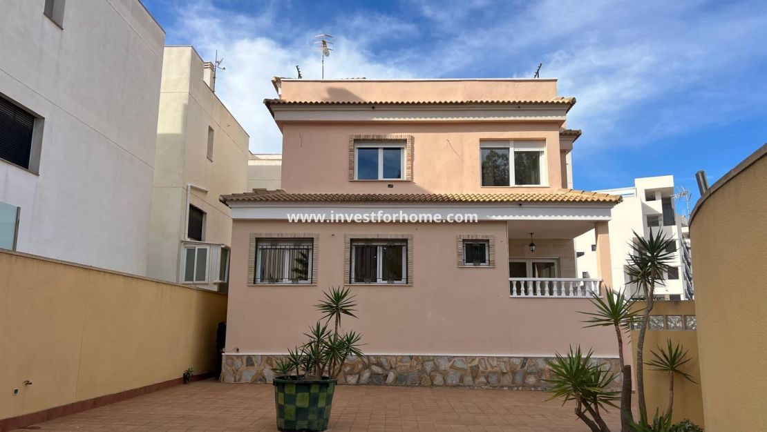 Sale - Villa - Orihuela Costa - Villamartín-las Filipinas