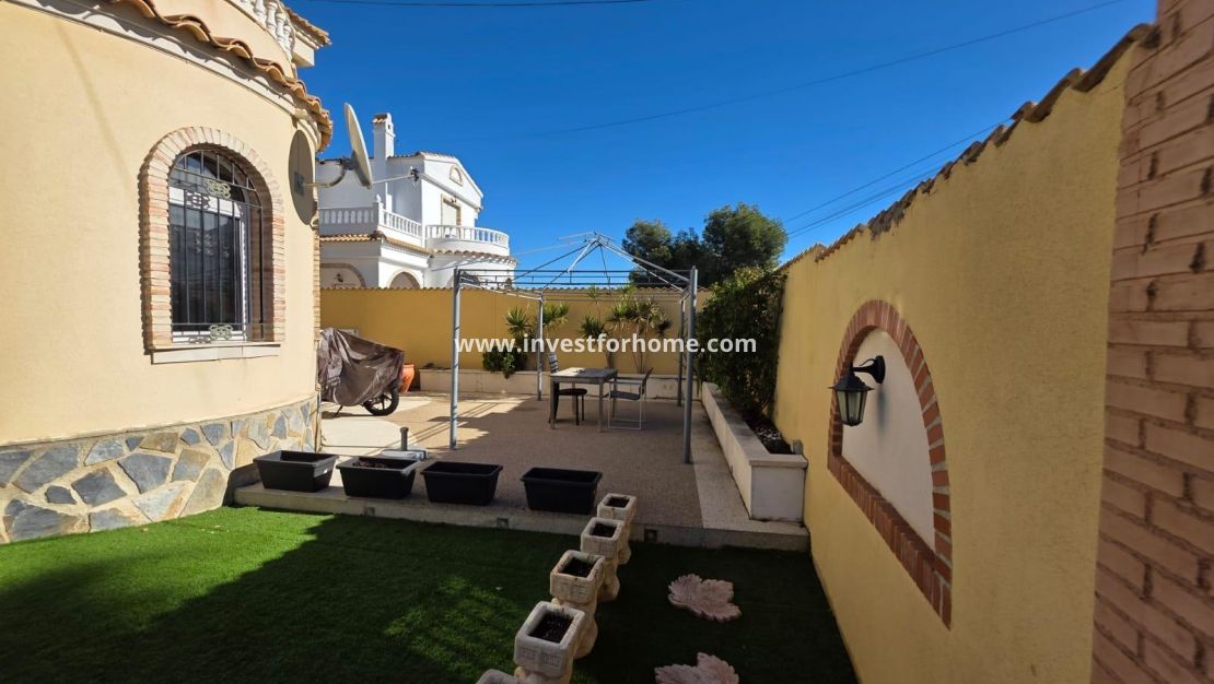 Sale - Villa - Orihuela Costa - Villamartín-las Filipinas