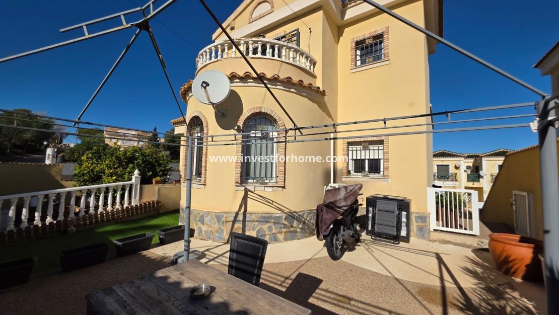 Sale - Villa - Orihuela Costa - Villamartín-las Filipinas
