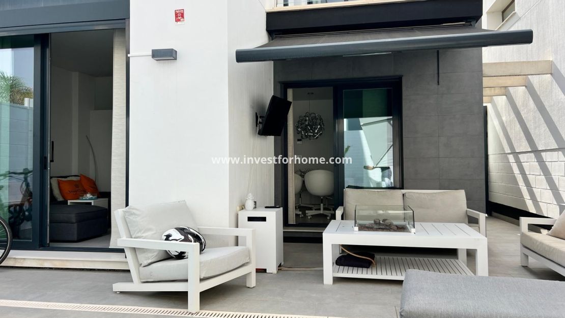 Sale - Villa - Orihuela Costa - Villamartín-las Filipinas
