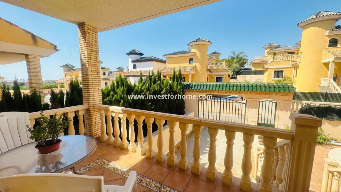 Sale - Villa - Orihuela Costa - Villamartin Pau 8
