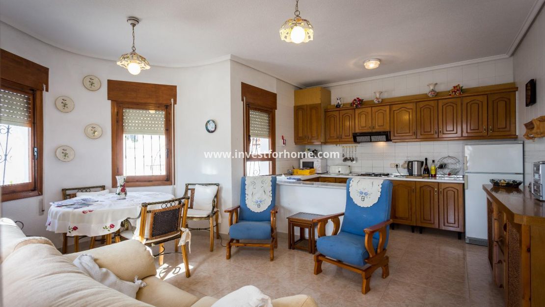 Sale - Villa - Orihuela Costa - Villamartín