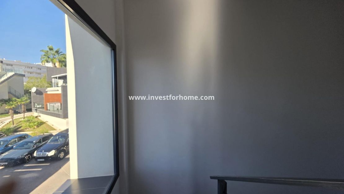 Sale - Villa - Orihuela Costa - Villamartín