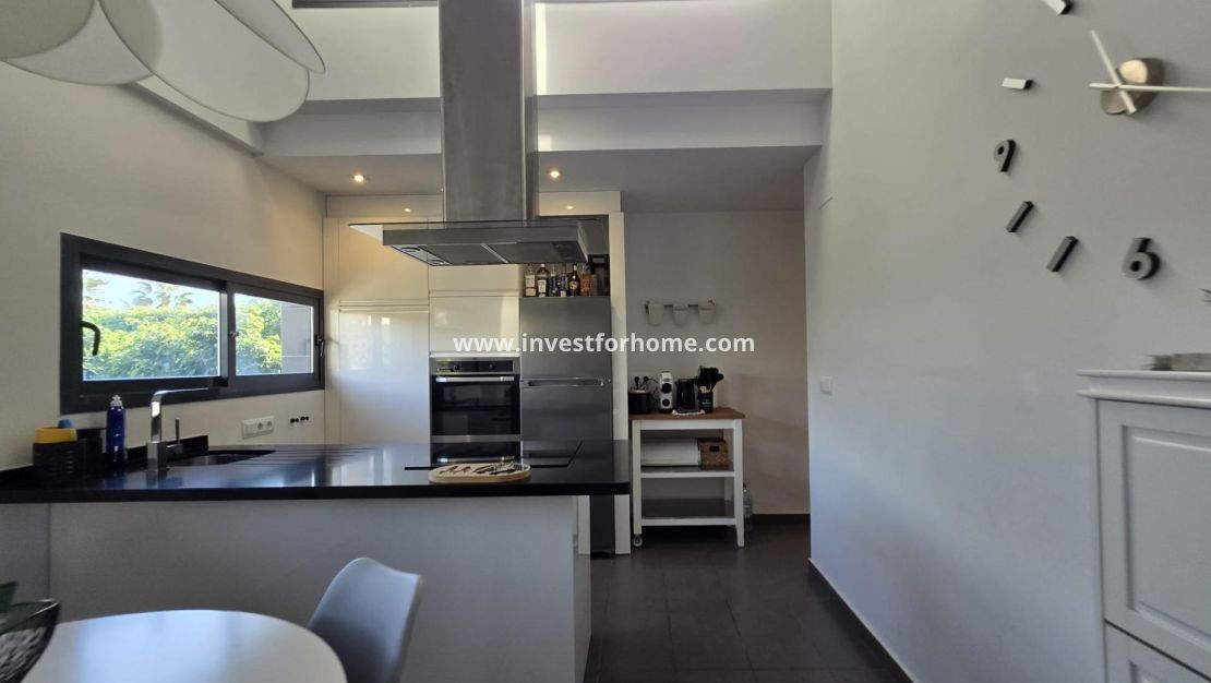 Sale - Villa - Orihuela Costa - Villamartín