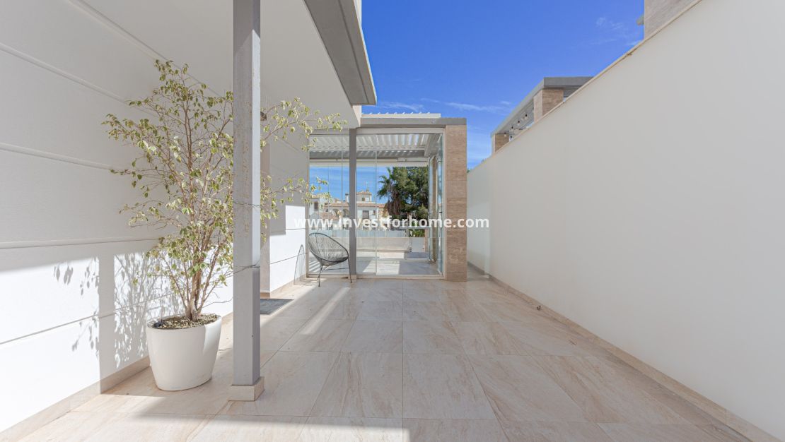 Sale - Villa - Orihuela Costa - Villamartín
