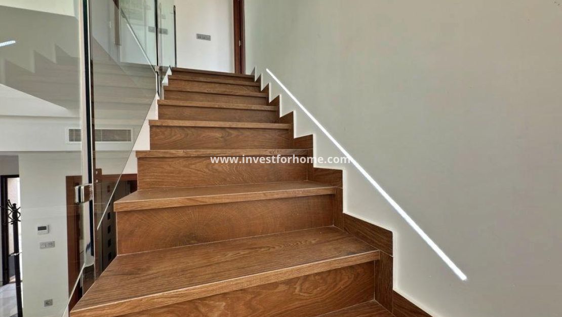 Sale - Villa - Orihuela Costa - Villamartín