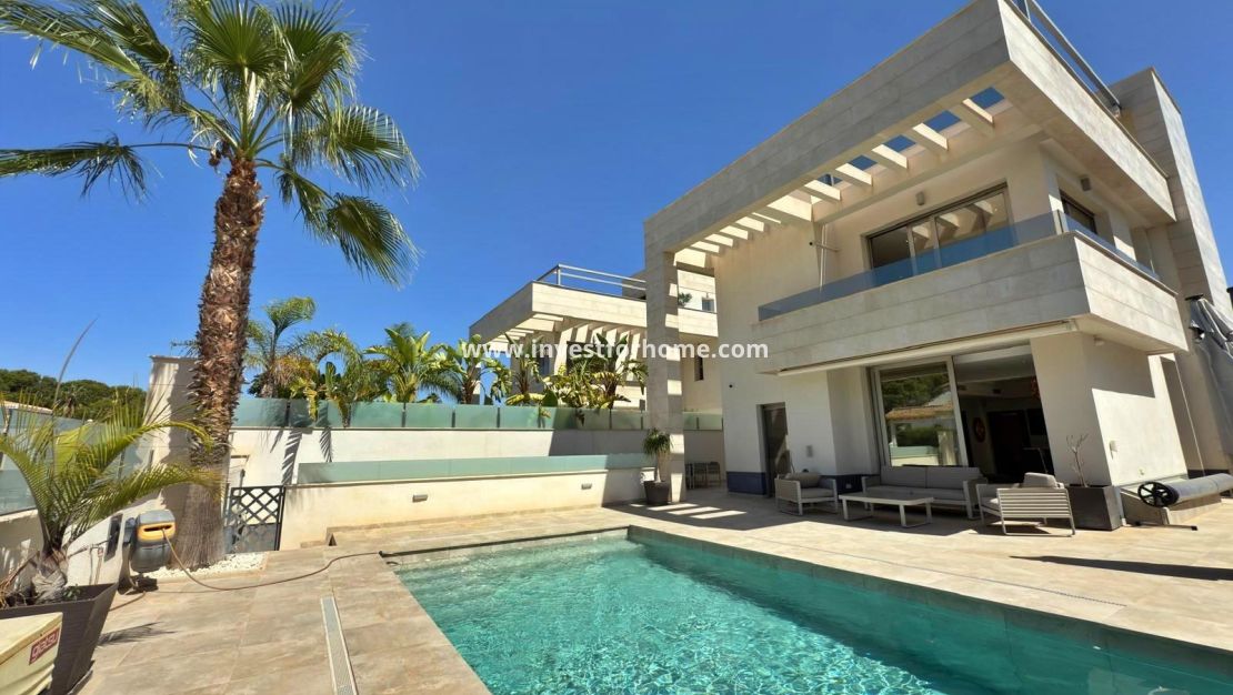 Sale - Villa - Orihuela Costa - Villamartín