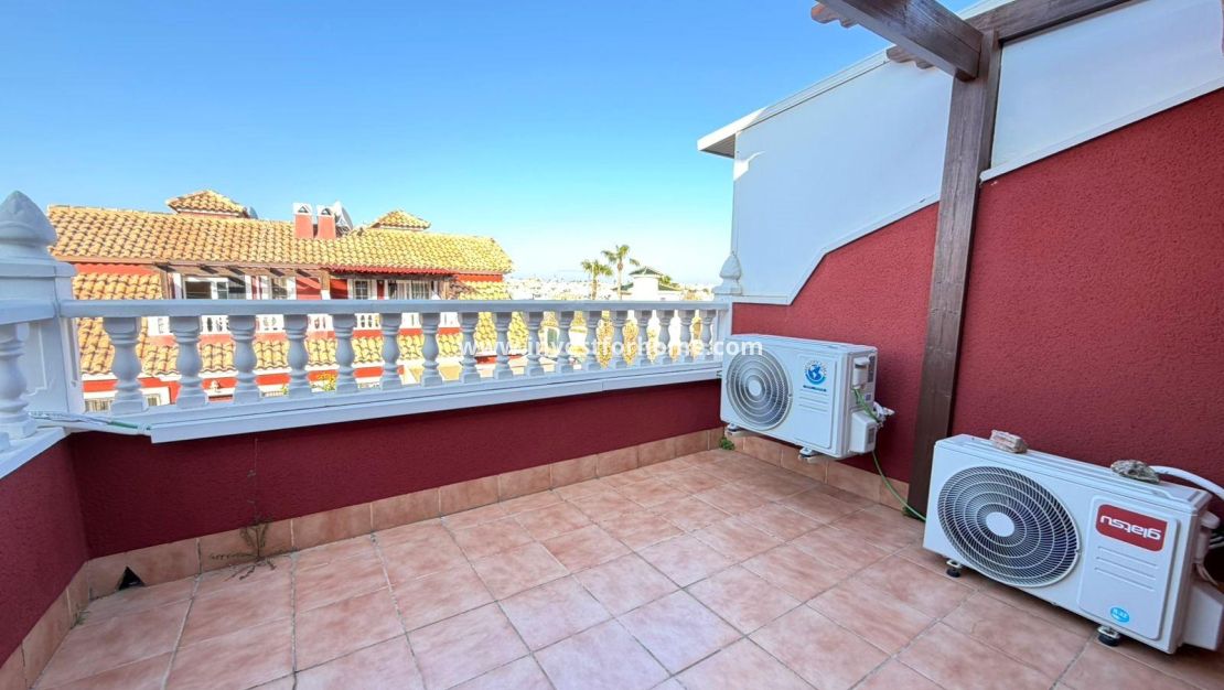 Sale - Villa - Orihuela Costa - Villamartín