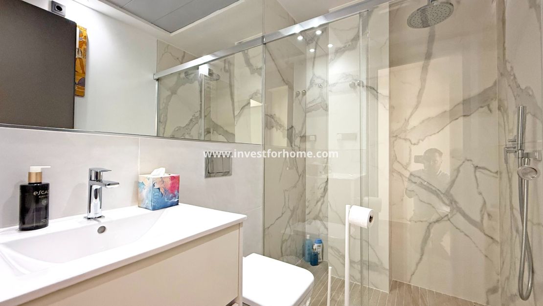 Sale - Villa - Orihuela Costa - Villamartín