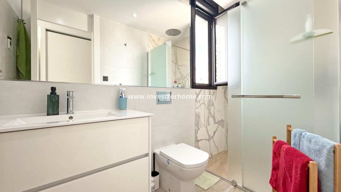 Sale - Villa - Orihuela Costa - Villamartín