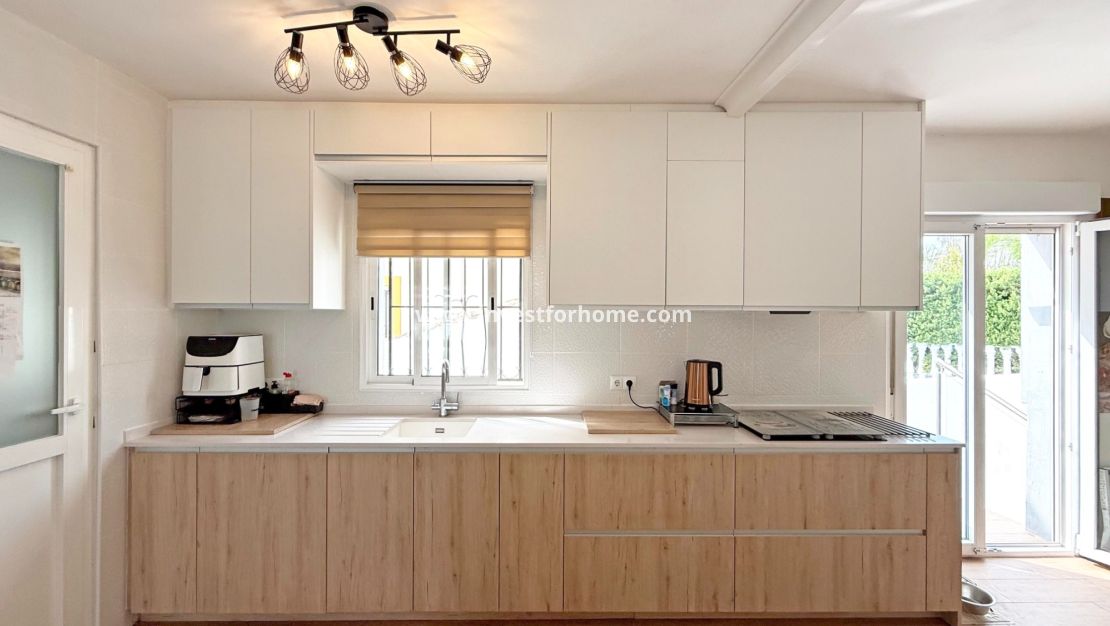 Sale - Villa - Orihuela Costa - Villamartín