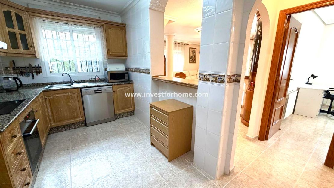 Sale - Villa - Orihuela Costa - Villamartín