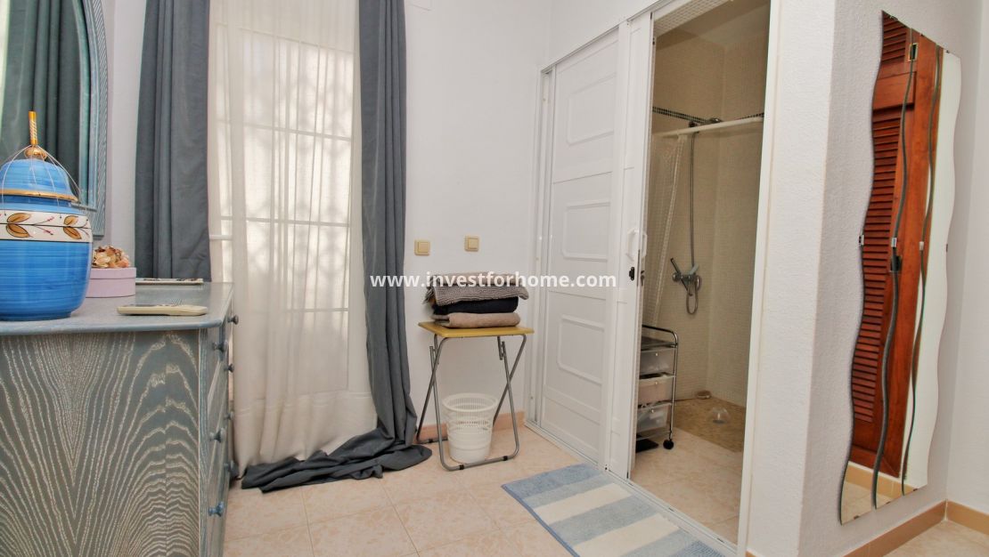 Sale - Villa - Orihuela Costa - Villamartín