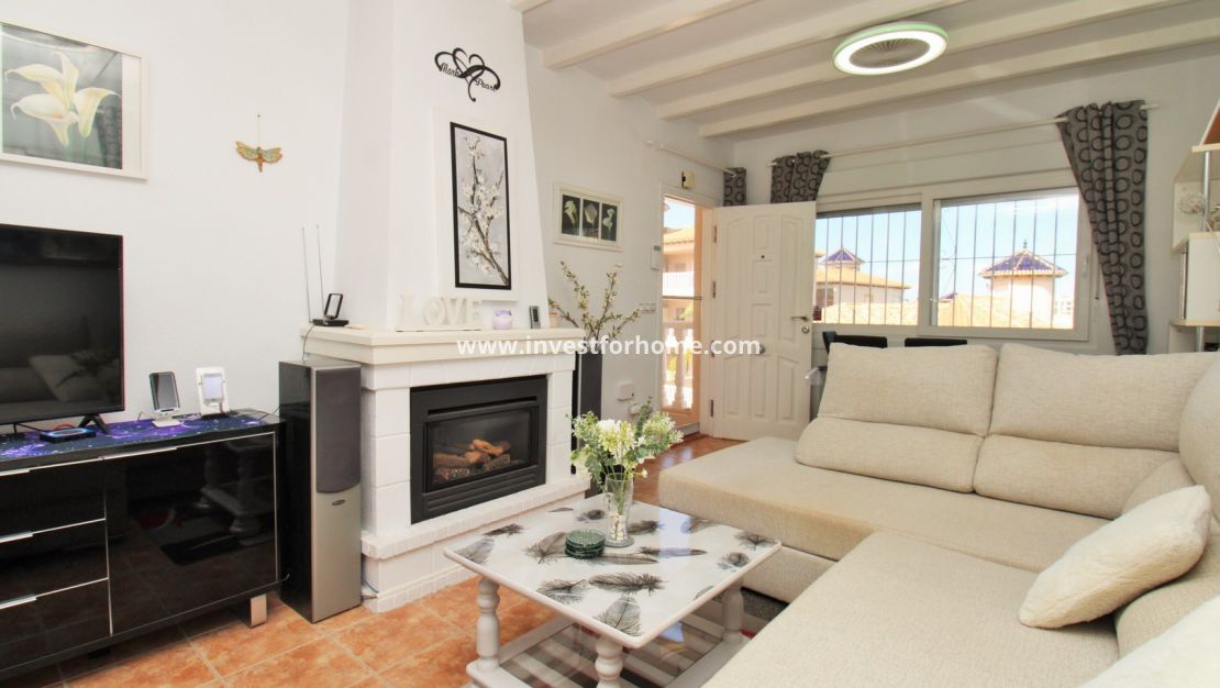 Sale - Villa - Orihuela Costa - Villamartín