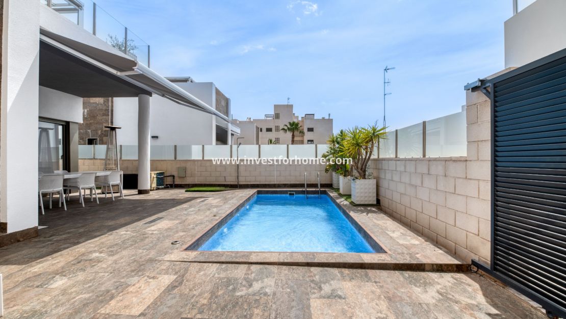 Sale - Villa - Orihuela Costa - Villamartín
