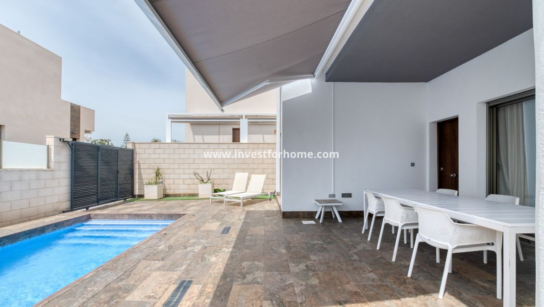 Sale - Villa - Orihuela Costa - Villamartín