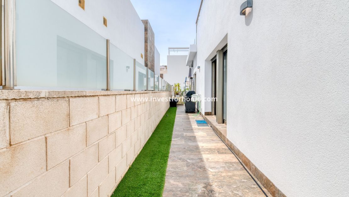 Sale - Villa - Orihuela Costa - Villamartín