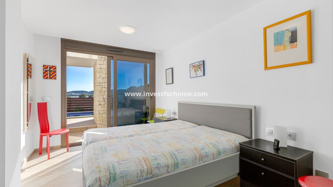 Sale - Villa - Orihuela Costa - Vistabella Golf
