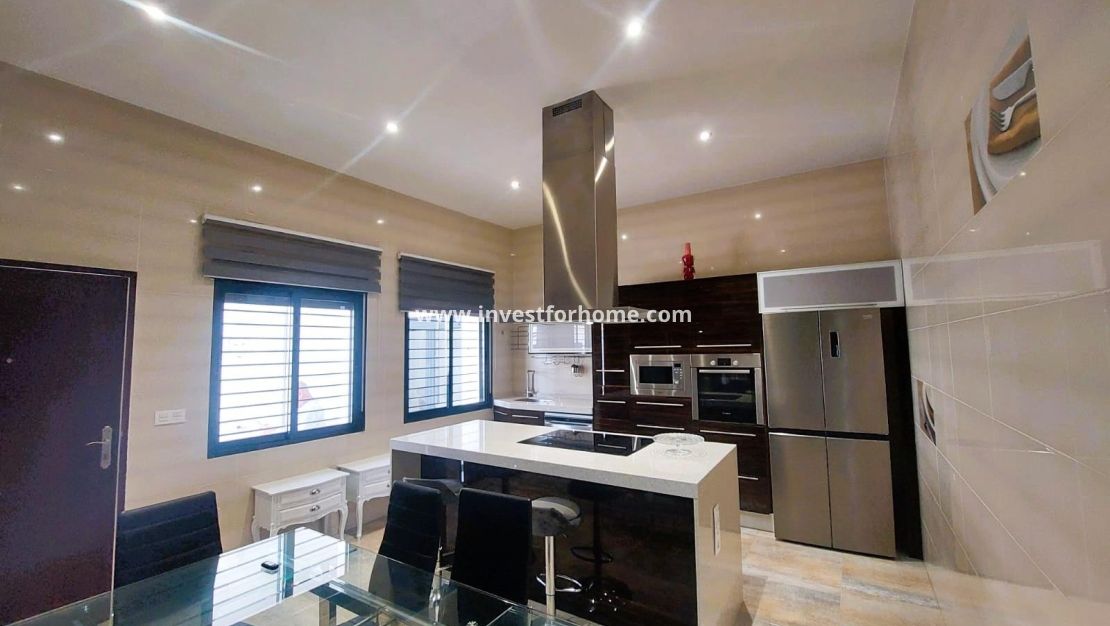 Sale - Villa - Pilar de la Horadada - Costa Blanca