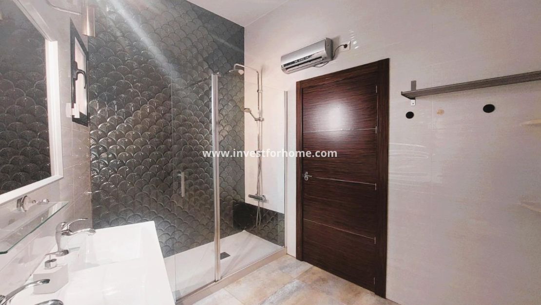 Sale - Villa - Pilar de la Horadada - Costa Blanca