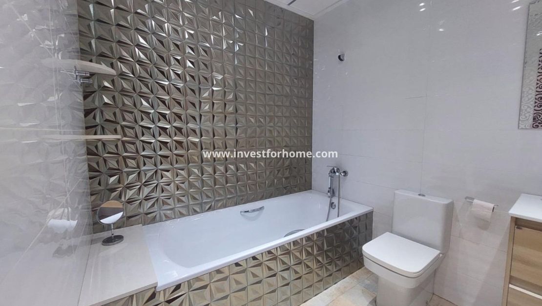 Sale - Villa - Pilar de la Horadada - Costa Blanca