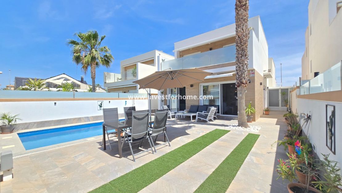Sale - Villa - Pilar de la Horadada - Costa Blanca