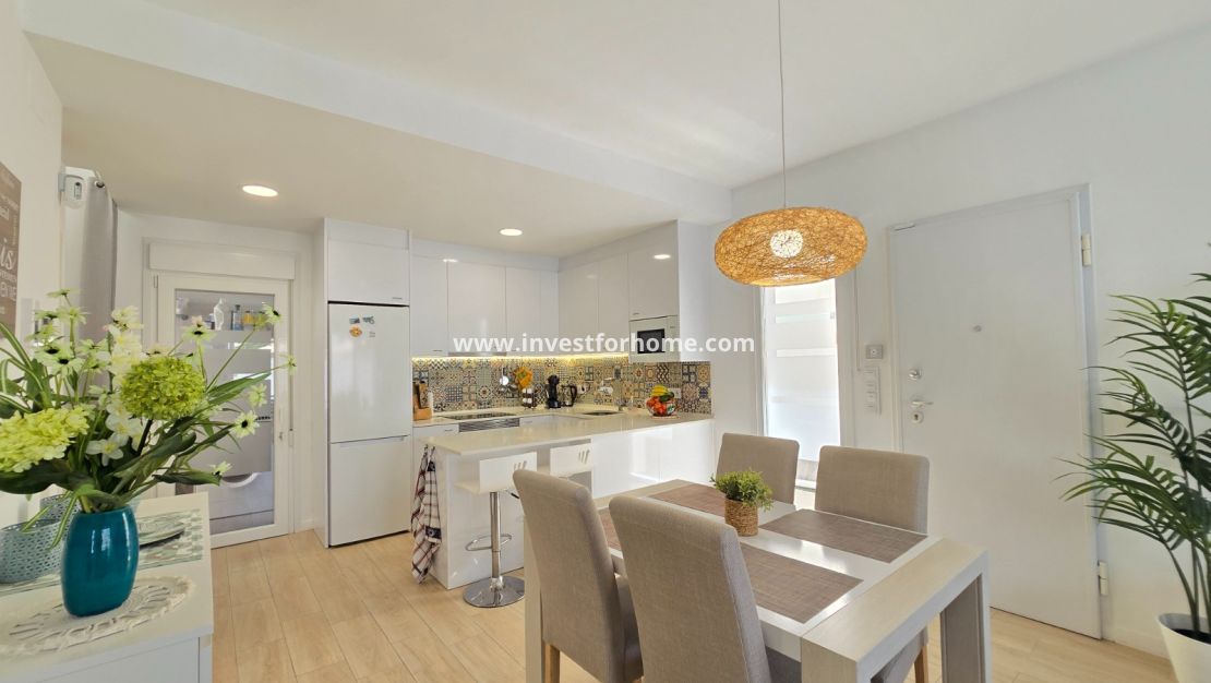 Sale - Villa - Pilar de la Horadada - Costa Blanca