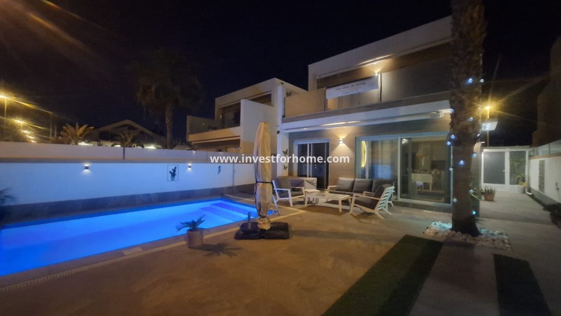 Sale - Villa - Pilar de la Horadada - Costa Blanca