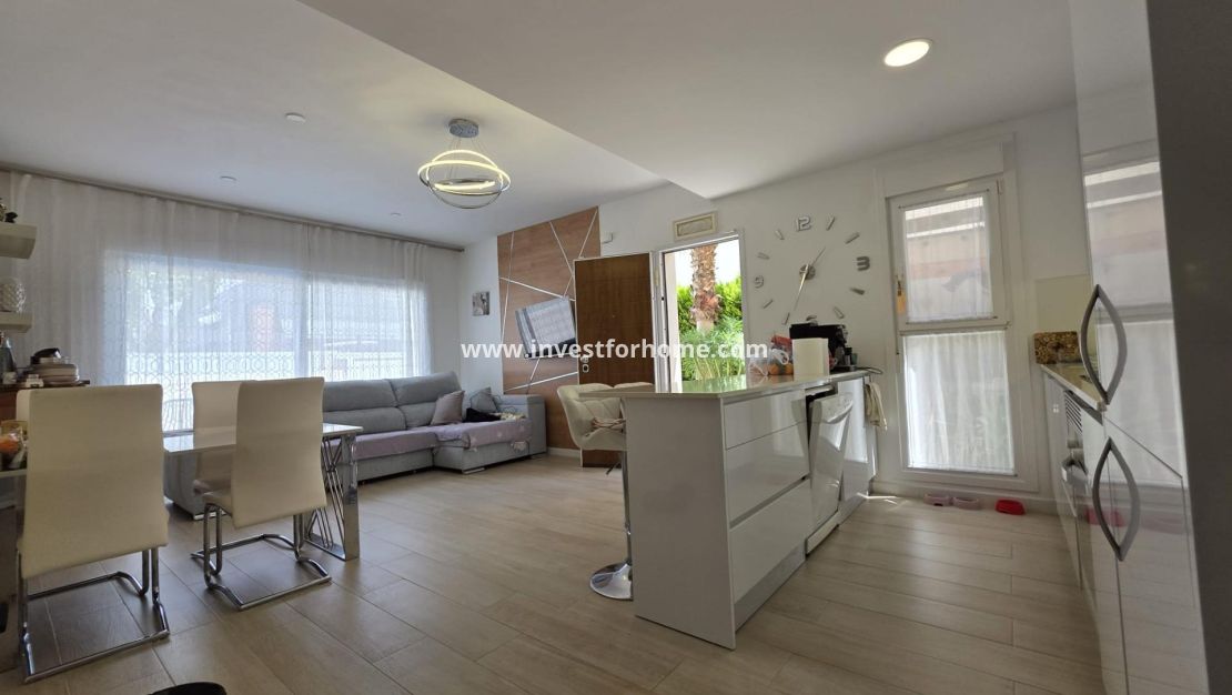 Sale - Villa - Pilar de la Horadada - Zona Pueblo