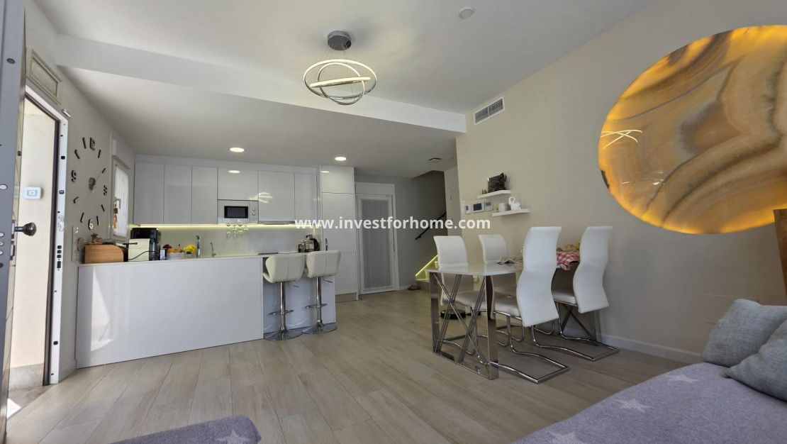 Sale - Villa - Pilar de la Horadada - Zona Pueblo